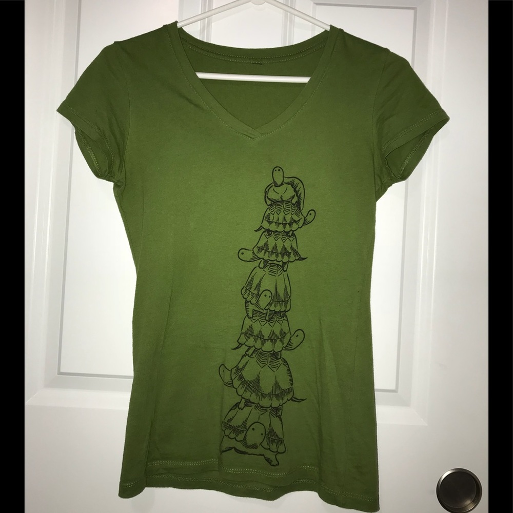 Turtle Print Graphic Tee